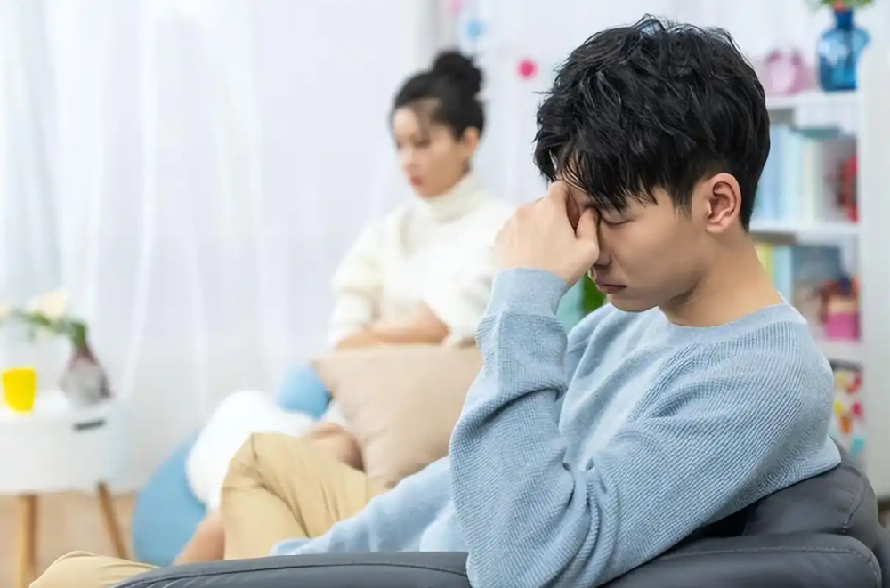 合肥市侦探调查：男人出轨该不该离婚？就考虑两点足以！